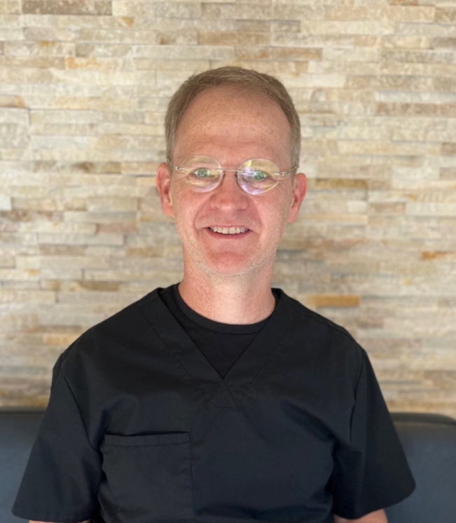 Dentist Elmhurst, IL Cosmos Modern Dental